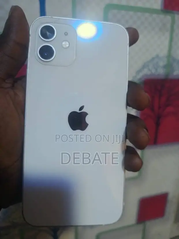 Apple iPhone 12 128GB White - 1