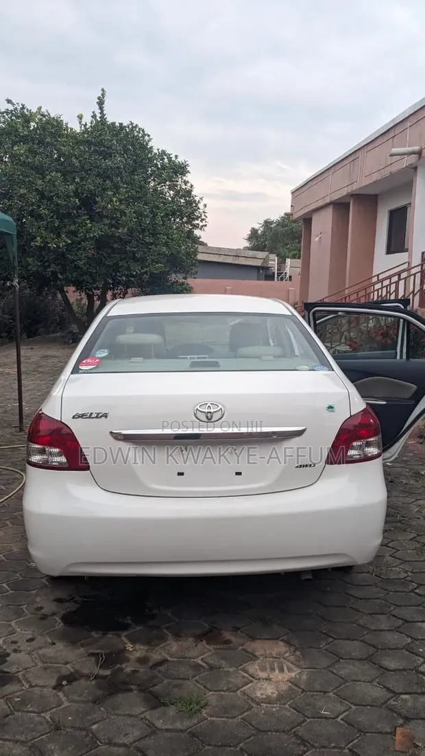 Toyota Belta 2010 White - 1