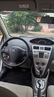 Toyota Belta 2010 White - 5