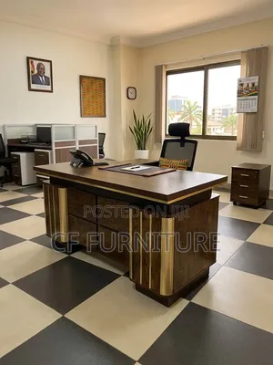 Executive 1.4m Office Desk - Dark Oak & Gold