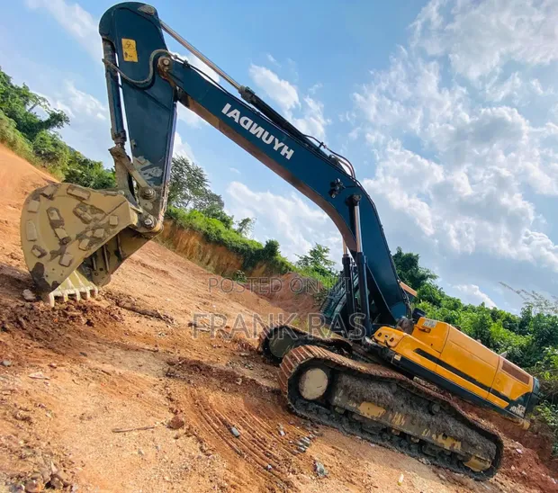 Hyundai HX360L Excavator - 1