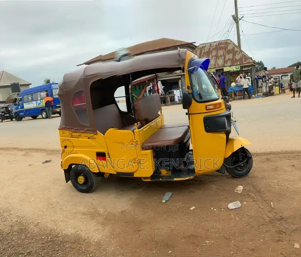 Bajaj RE 2025 Yellow Three-Wheeler - 1