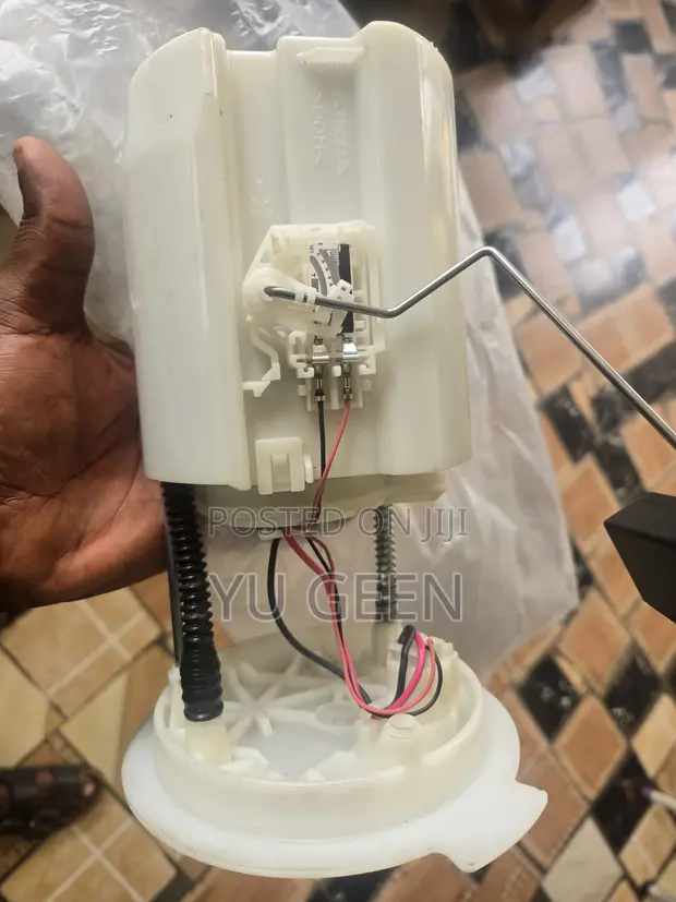 Original Honda Accord Fuel Pump with Level Gauge (2017-2022) - 1