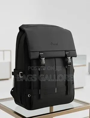 Simple Backpack - Black Leather