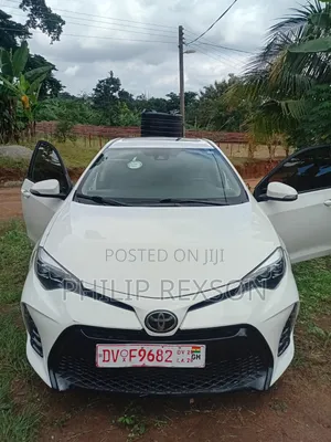 Toyota Corolla XSE 2019 White