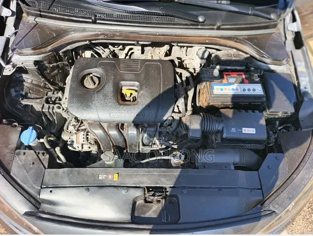 Hyundai Elantra SE 2019 Gray - 1