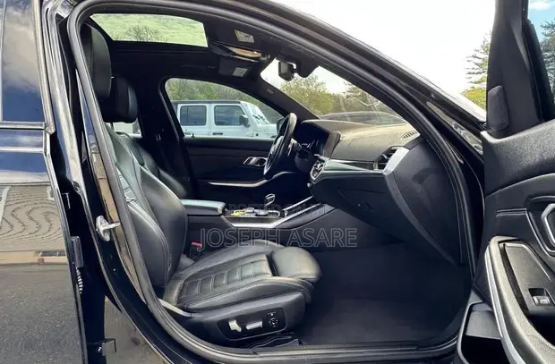 2020 BMW 330i xDrive M Sport - 1