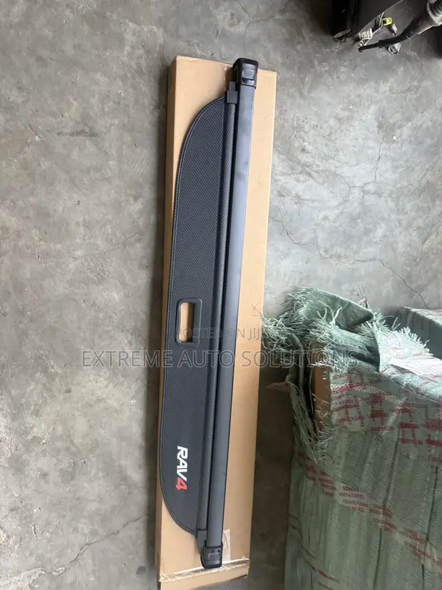 Toyota RAV4 Cargo Boot Cover (2014-2018) - 1