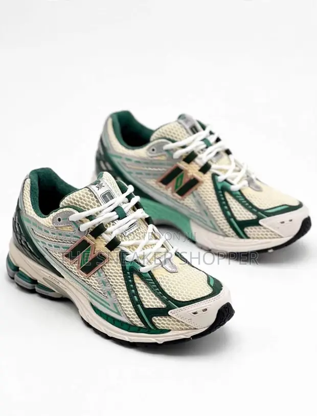 New Balance 1906R - Green / Cream / Gold - 1