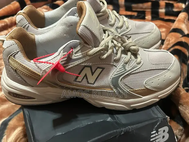 Brand New New Balance Abzorb 530 Sneakers - 1