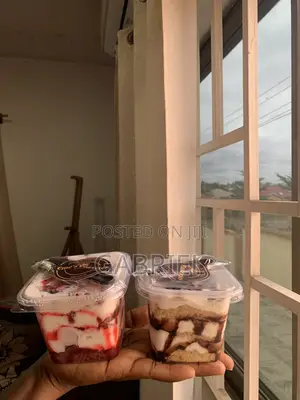 Cake Parfait - Red Velvet & Vanilla