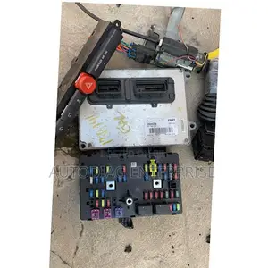 Saturn Vue Engine Control Unit (2004-2008)