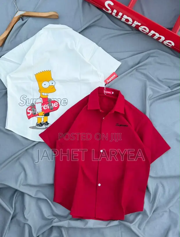Supreme Men's White Tops - 1