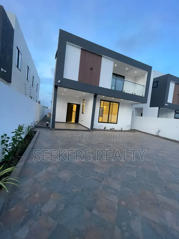 4-Bedroom House with Boys' Quarters in East Airport, Accra for Sale - 1