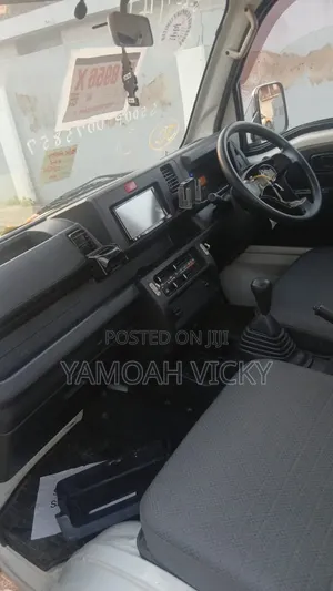 Toyota Sienta 2015 Purple