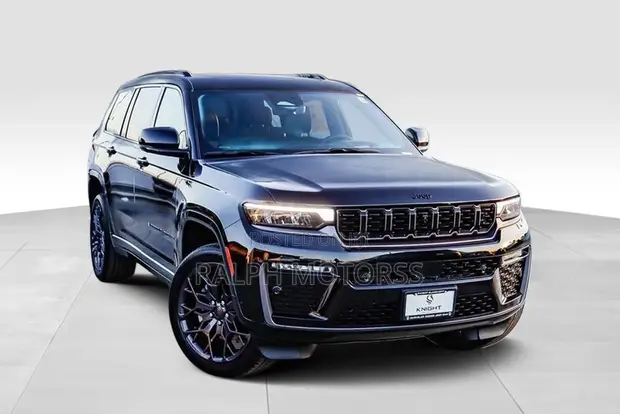 Jeep Grand Cherokee Headlight (2022-2026) - 1