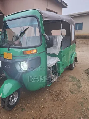 New Bajaj RE Three-Wheeler - Green