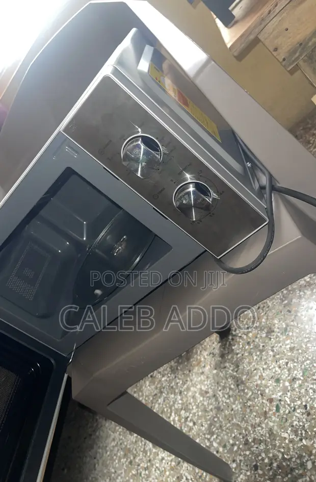 Akai Microwave Oven - Silver - 1