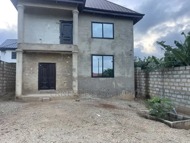 4 Bedroom House for Sale in Abokobi, Ga East Municipal - 1