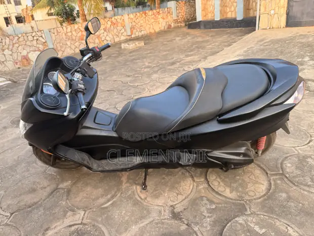 Honda Forza 2010 Scooter - 1