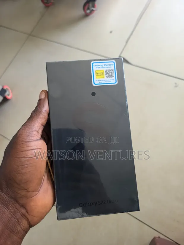 New Samsung Galaxy S22 Ultra 128GB Black - 1