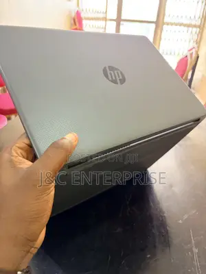 HP 250 G8 Laptop - 4GB RAM, 500GB HDD