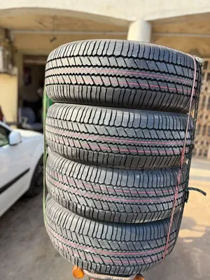 Original Bridgestone Tyres 265/65R17