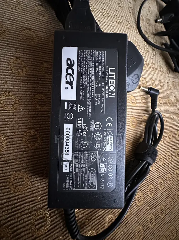 Acer Small Pin Charger - 1