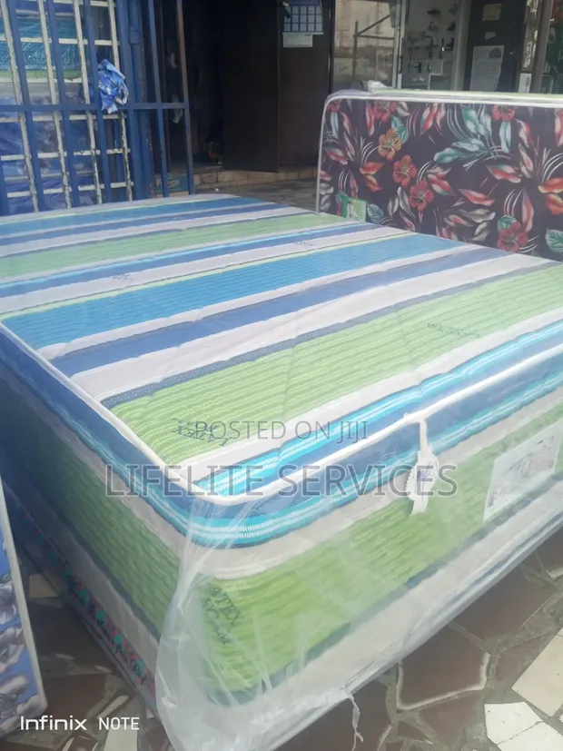 Latex Foam Mattress | 20 Inches Double - 1