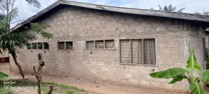 5 Bedroom House for Sale in Ho (Dave)