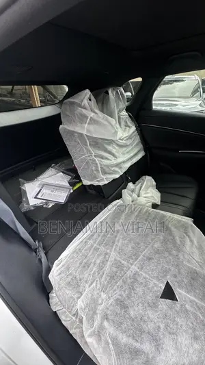 2026 BYD Sealion 06 EV SUV - Brand New White