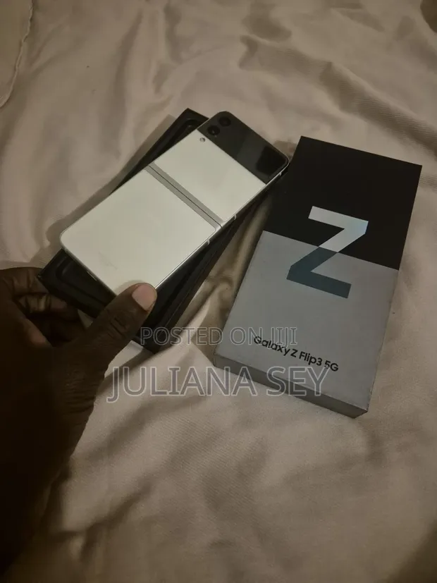 Samsung Galaxy Z Flip 3 128GB - 1