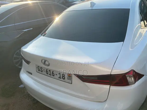 Lexus RC F RWD 2016 White - 1