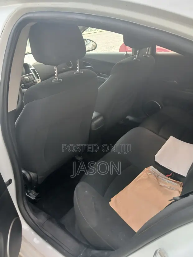 2016 Chevrolet Cruze LS Sedan - 1