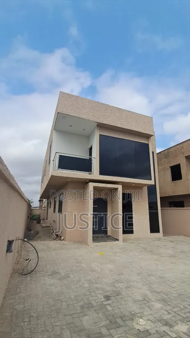 4 Bedroom House for Sale in Comm 26 Borteyman, Tema - 1