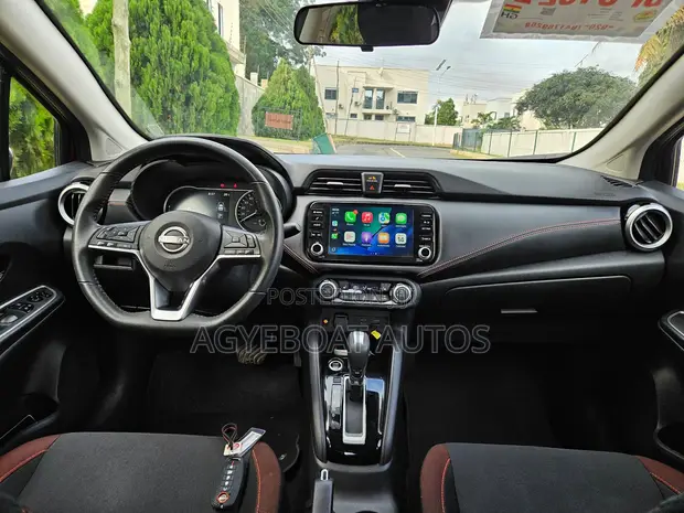 Nissan Versa SR 2024 Burgundy - 1