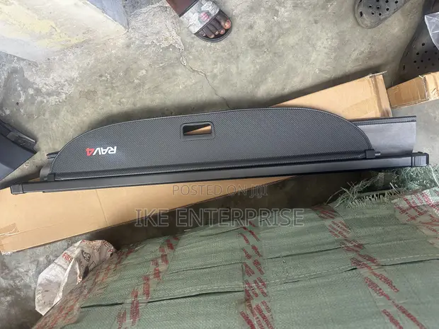 Toyota RAV4 Cargo Boot Cover (2014-2018) - 1
