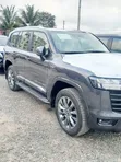 New Toyota Land Cruiser LC300 2025 Gray - 2