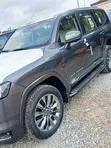 New Toyota Land Cruiser LC300 2025 Gray - 3