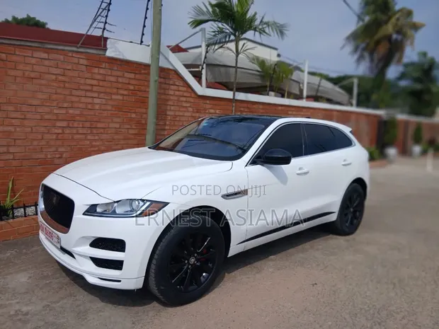 2020 Jaguar F-Pace 25t AWD SUV - 1