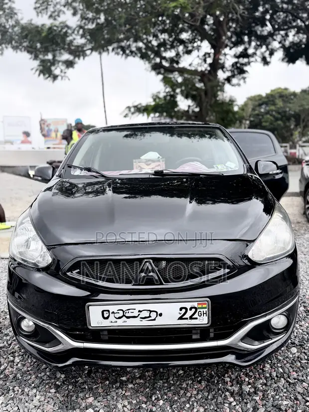 Mitsubishi Mirage ES 2018 Black - 1