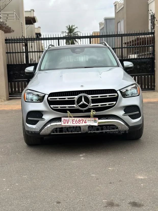 Mercedes-Benz GLE-Class 2024 Silver - 1