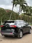 2021 Toyota RAV4 XLE Black - 3
