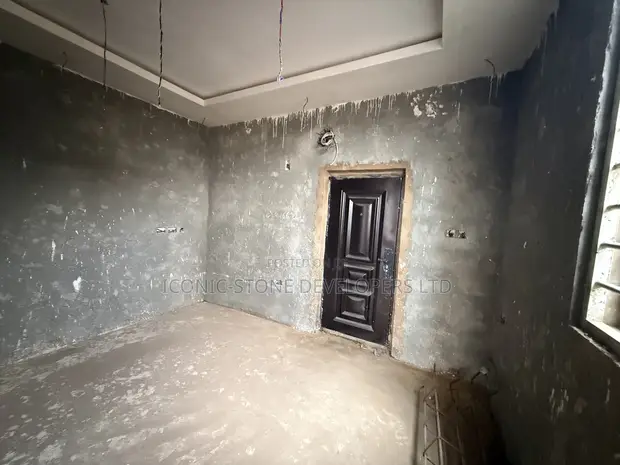 4 Bedroom House for Sale in Abokobi - 1