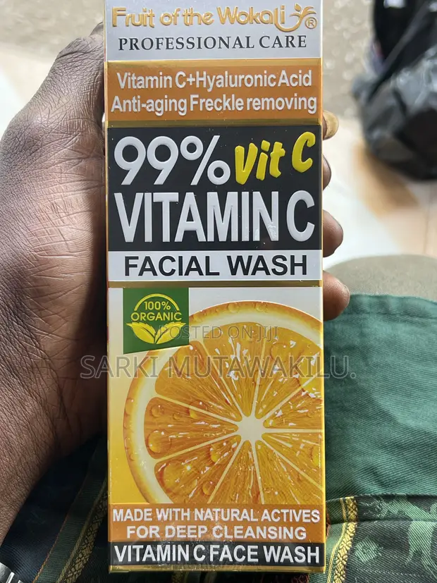 Acure Vitamin C Facial Wash - 1