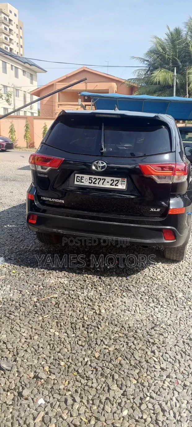 Toyota Highlander 2018 Black - 1