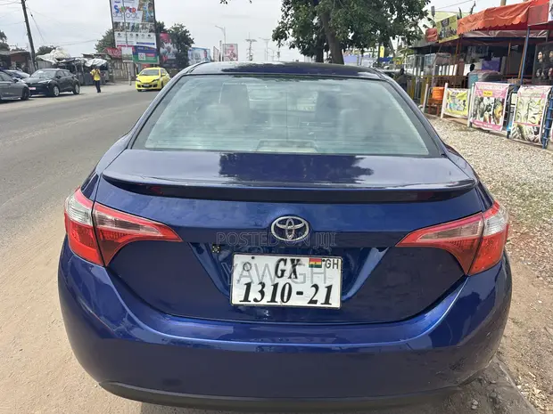 2016 Toyota Corolla LE Sedan - 1