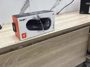 JBL Flip 7 Waterproof Portable Bluetooth Speaker (Black)