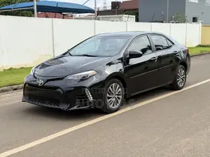 Toyota Corolla XLE 2018 Black