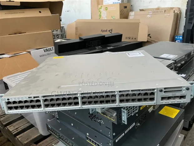 Cisco Catalyst WS-C3850-48T-S 48-Port Gigabit Managed Switch - 1